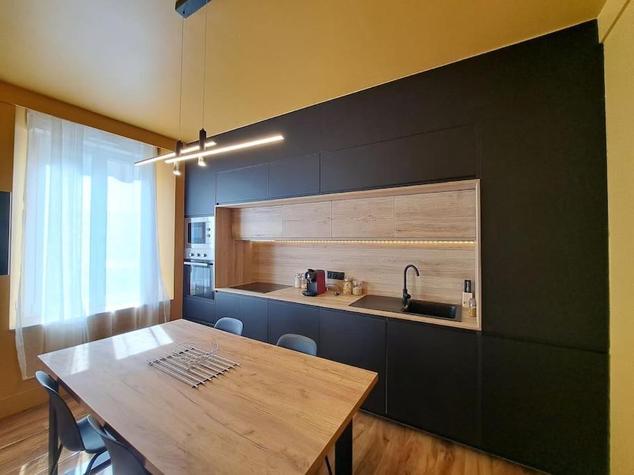 Апартаменты Geneve - Logement Fastueux Реймс Экстерьер фото